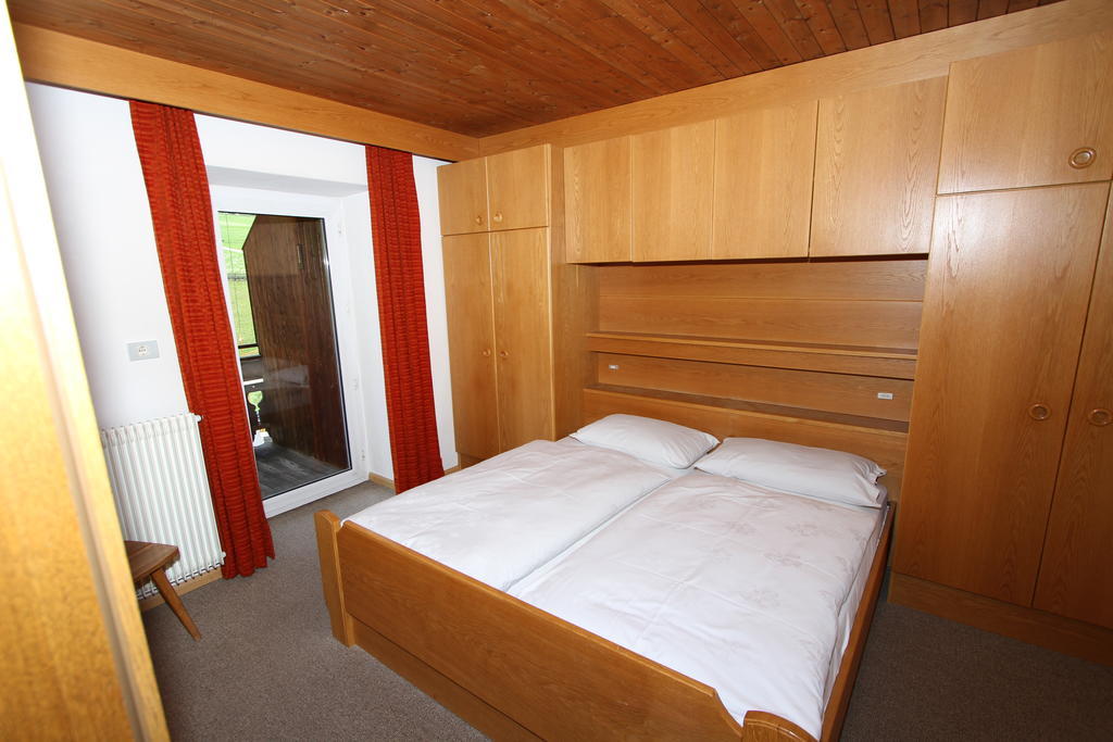 Garni Bergsteiger Hotel Sexten Habitación foto